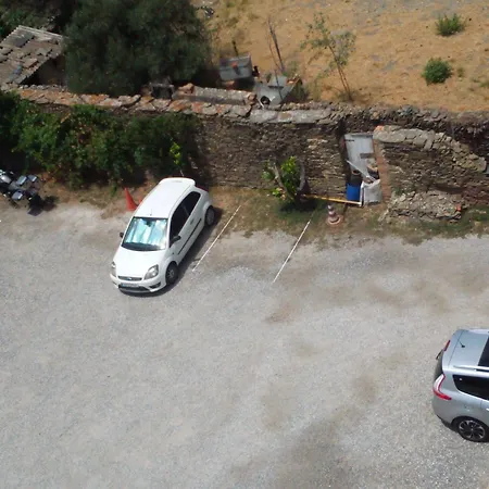 Tarongeta - Adults Only カダケス