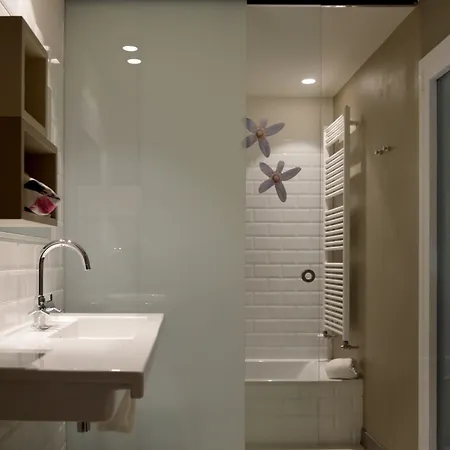 Tarongeta - Adults Only 2*