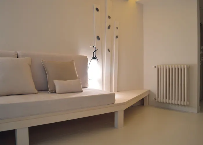 Tarongeta - Adults Only 2*