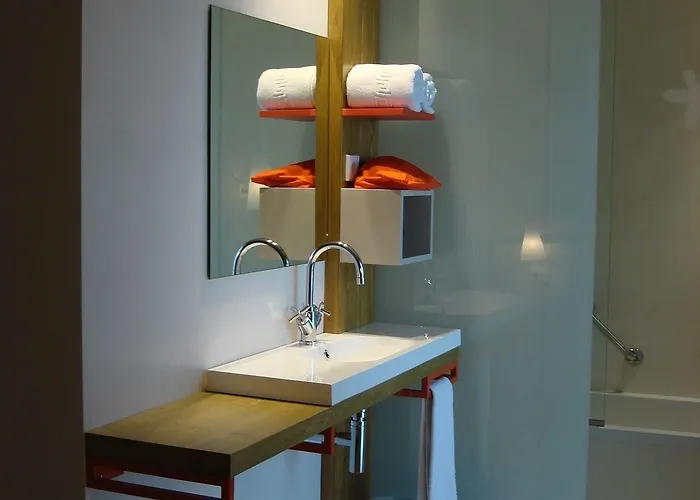 Tarongeta - Adults Only 2*