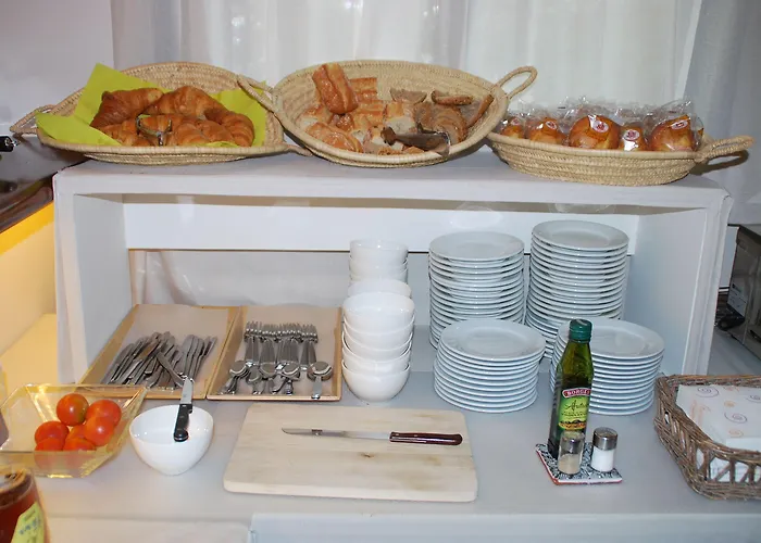 Tarongeta - Adults Only